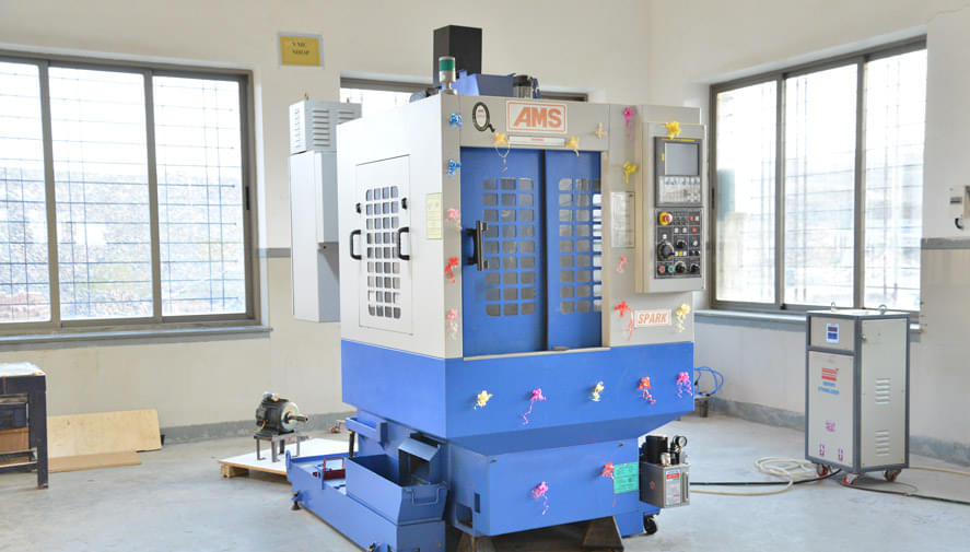 Sandip Polytechnic Nashik Laboratory (Mechanical Department) photo 12